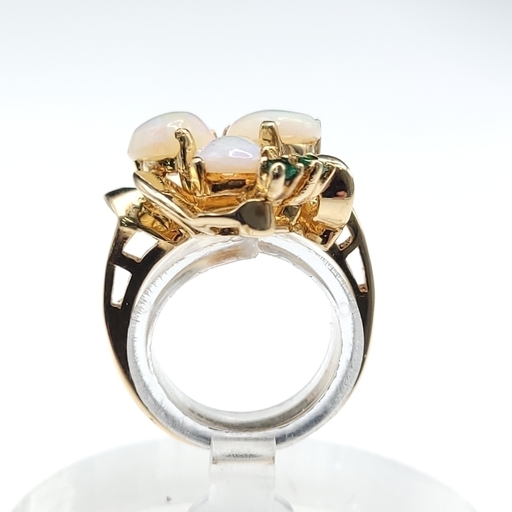 AUSTRALIAN opal and emerald accent ring 10k yellow gold - Picture 4 of 15